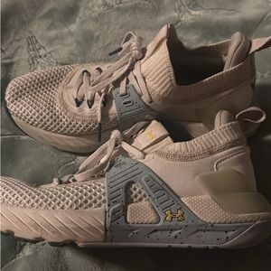Under Armour Cream and Gray Athletic Shoes